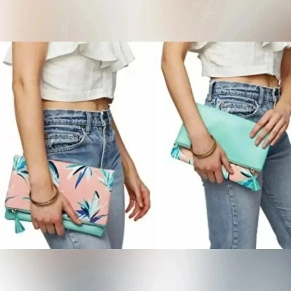 Rachel Pally Paradise Tropical Reversible Clutch Bag (619) - Picture 2 of 10